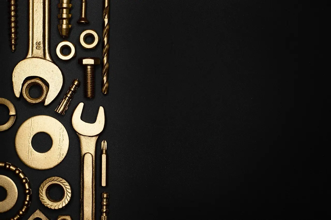 Værktøj og metaldele